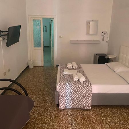 Dama Hostelbb Napoli Eksteriør billede