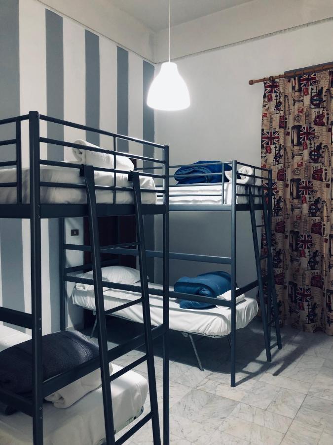 Dama Hostelbb Napoli Eksteriør billede