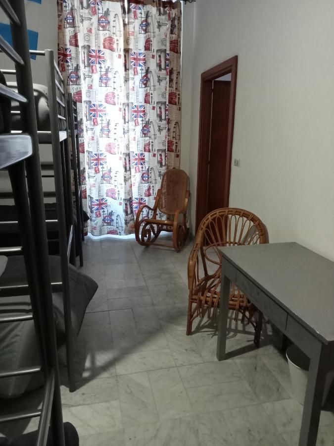 Dama Hostelbb Napoli Eksteriør billede