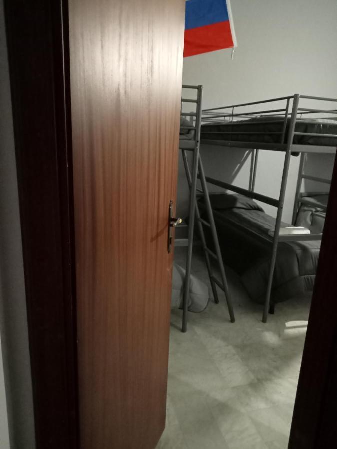 Dama Hostelbb Napoli Eksteriør billede