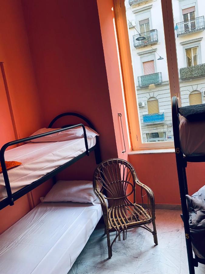 Dama Hostelbb Napoli Eksteriør billede